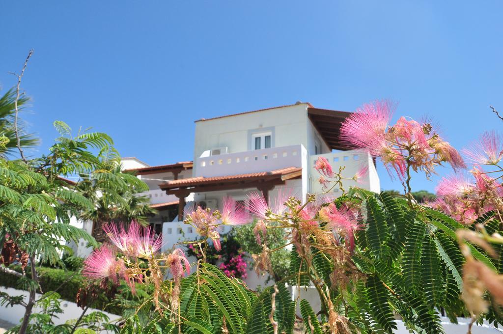 פלקסטרון Castri Village Hotel מראה חיצוני תמונה
