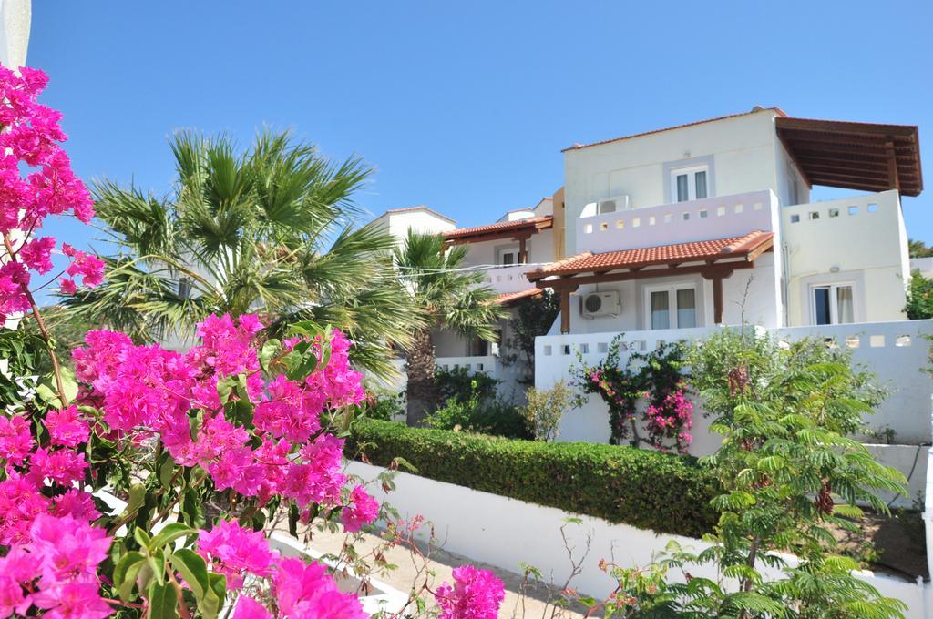 פלקסטרון Castri Village Hotel מראה חיצוני תמונה