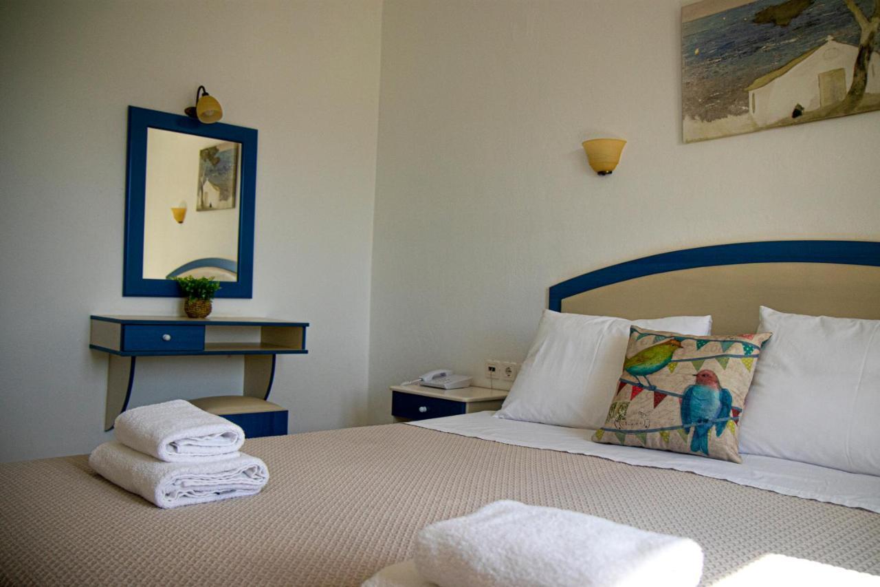 פלקסטרון Castri Village Hotel מראה חיצוני תמונה