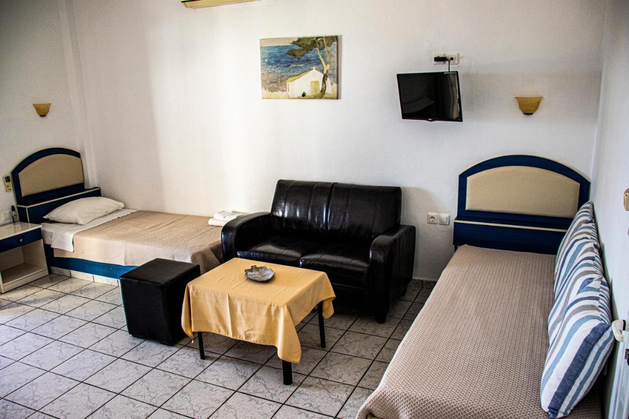 פלקסטרון Castri Village Hotel מראה חיצוני תמונה