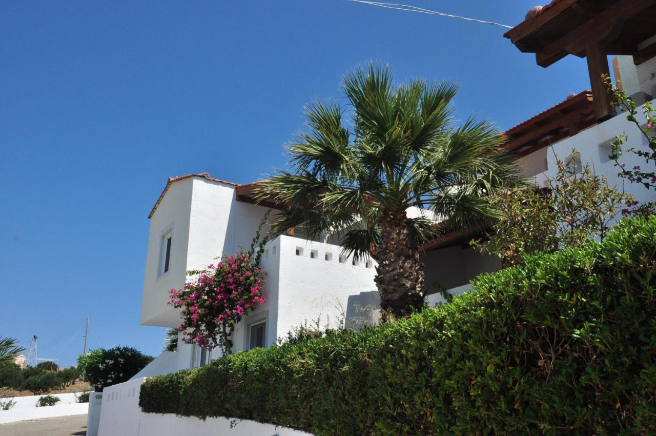 פלקסטרון Castri Village Hotel מראה חיצוני תמונה