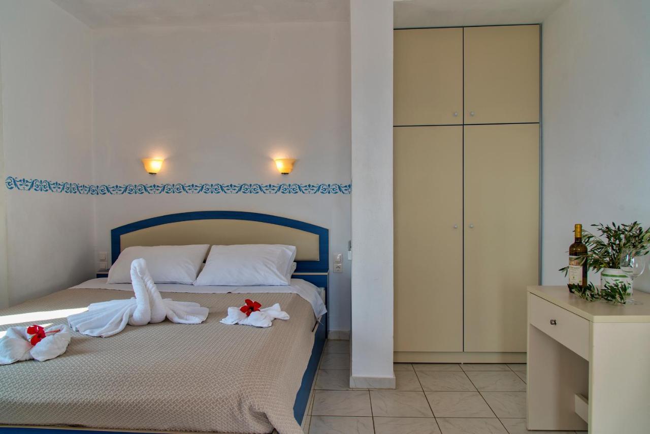 פלקסטרון Castri Village Hotel מראה חיצוני תמונה