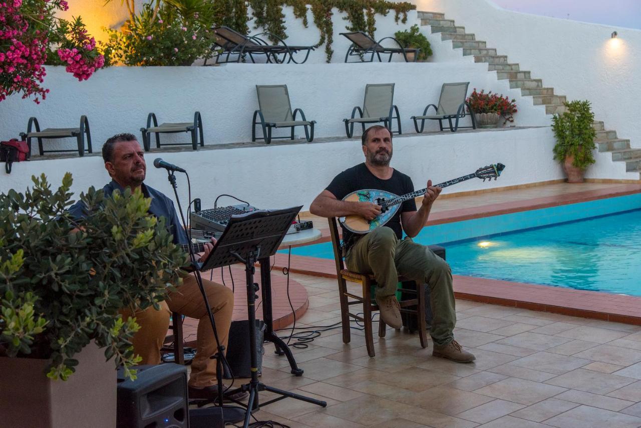פלקסטרון Castri Village Hotel מראה חיצוני תמונה